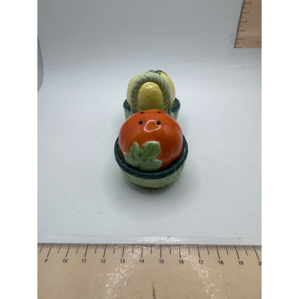 Vintage Salt & Pepper Shakers Occupied Japan Orange & Apple In A‎ Basket 3 Piece